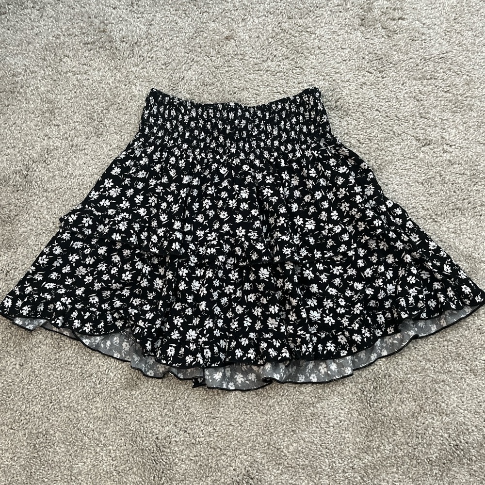 PacSun Black and White Floral Mini Skirt